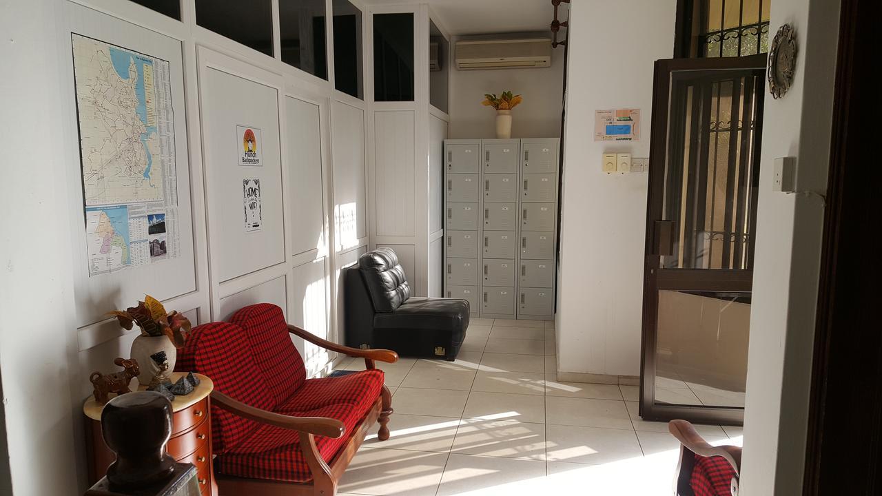 Hunch Backpackers Hostel Dar es Salaam Exterior photo