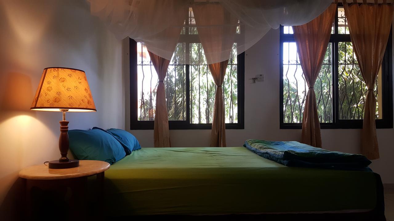 Hunch Backpackers Hostel Dar es Salaam Exterior photo