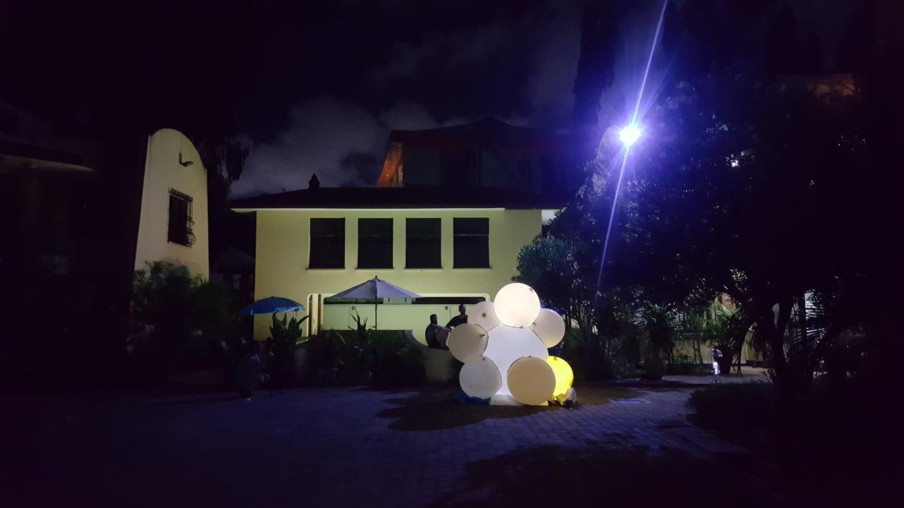 Hunch Backpackers Hostel Dar es Salaam Exterior photo
